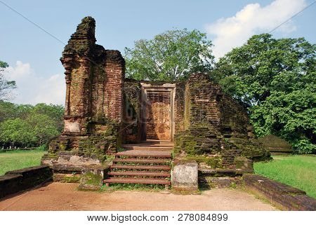 Ruins Of A Stone Shrine In The Potgul Vihara Monastery, Polonnaruwa, Sri Lanka