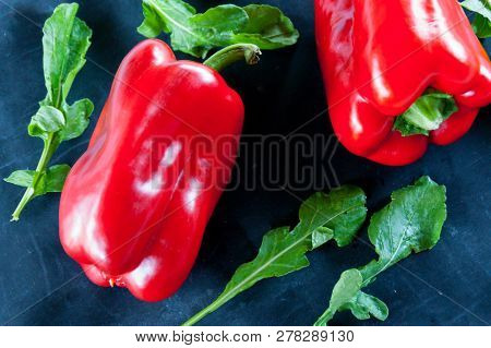 Black Food: Red Pepper And Arugula