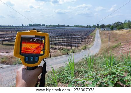 Thermoscan(thermal Image Camera), Industrial Equipment Used For Checking The Internal Temperature Of
