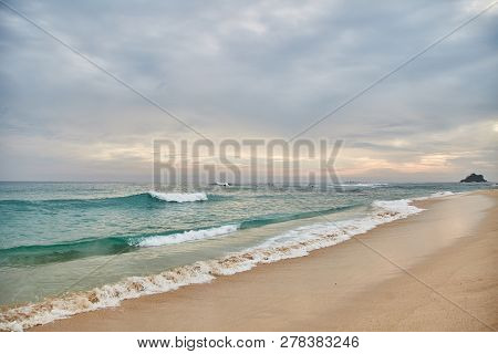 Midigama Beach. Sunset In The Indian Ocean. Midigama, Sri Lanka.