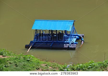 Blue River Pump Station On Floating Mooring For Water Pumping To Rawwater Inused.