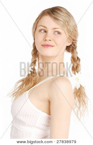 mujer romántica sobre fondo blanco