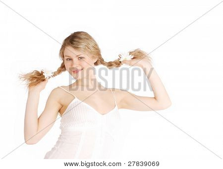 mujer romántica sobre fondo blanco