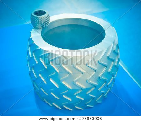 Big Object Printed On Metal 3d Printer