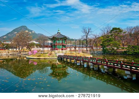 Hyangwonjeong Pavilion in Gyeongbokgung Palace, Seoul, South Korea