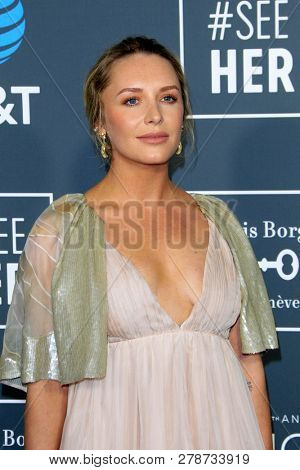 LOS ANGELES - JAN 13:  Annie Maude Starke at the Critics Choice Awards  at the Barker Hanger on January 13, 2019 in Santa Monica, CA