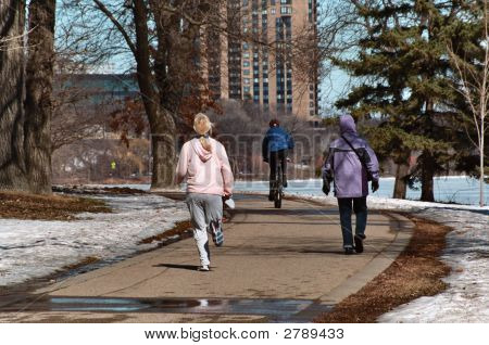 สปริง Joggers