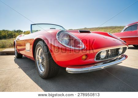 Westlake, Texas - October 18, 2014: Front Side View Of A Red 1962 Ferrari 250 Gt California Spyder C