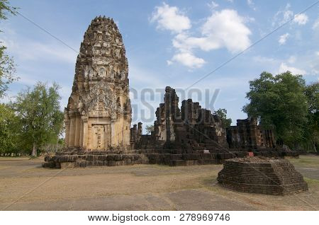 View Of Wat Phrapai Luang In Sukhothai Historical Park