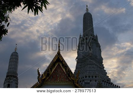 Close Up Picture Of The Stupa At Wat Arun Temple Which Is Beautiful Encrusted With Porcelain. The Te