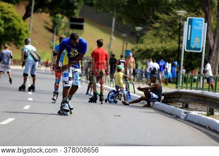 Salvador, Bahia / Brazil - February 21, 2016: People Seen Rollerblading And Practicing Physical Acti