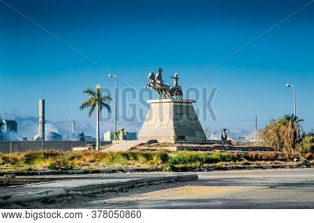 Caikro, Egypt-Jan 31, 2020:  Monument statue  on the way to Cairo, Egypt.