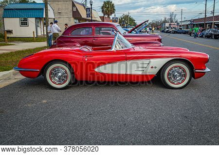 Jesup, Ga - March 17, 2018: Close Up View Of A 1960 Chevrolet Corvette At The Jesup 2018 St. Patrick