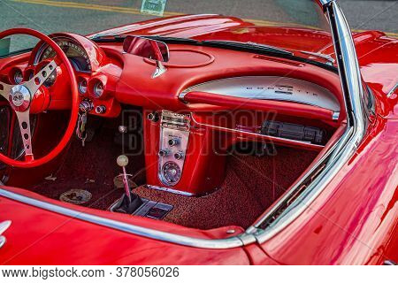 Jesup, Ga - March 17, 2018: Close Up View Of A 1960 Chevrolet Corvette At The Jesup 2018 St. Patrick