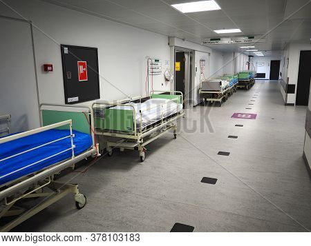 Hospital Getting Ready For Coronavirus Covid 19 Patients Beds Waiting For Emergency In Corridors - S