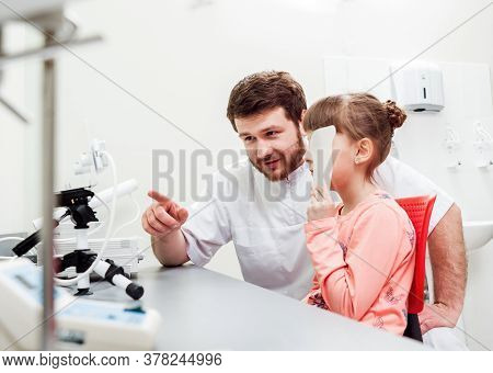 Orthoptics. Pleoptics. Doctor Explains How To Use Ophthalmic Equipment.