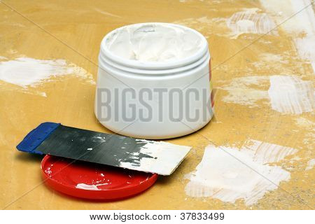Yapıştır ile macun spatulası