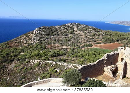 Osa linnan Monolithos