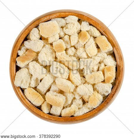 Dry Bread Cubes For Stuffing, In A Wooden Bowl. Made Of Rolls, Cut Into Cubes And Dried, Used For Br