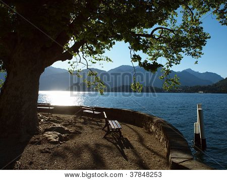 Morning glory af lake Como, Italien