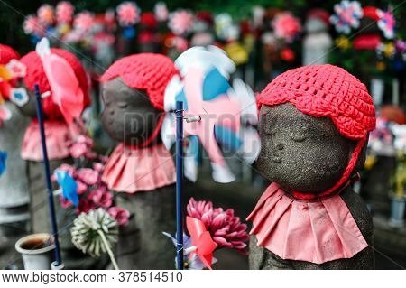 Jizo Bosatsu Sculptures In Zojoji Temple, Tokyo, Japan