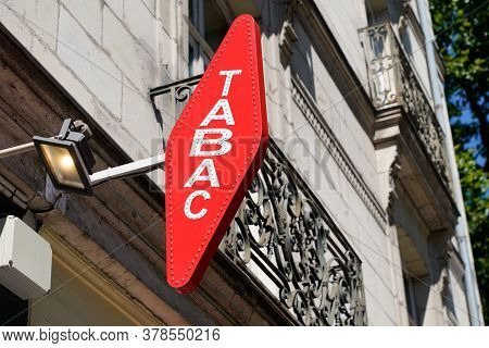 Bordeaux , Aquitaine / France - 07 25 2020 : Tabac Light French Red Shop Tobacco Sign With French Wh