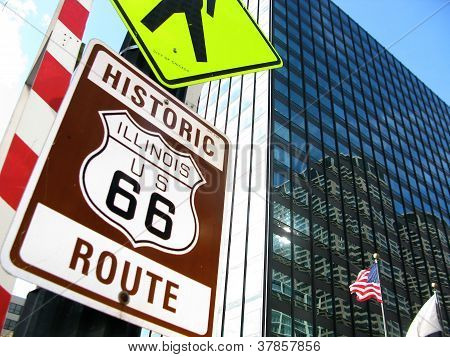 HISTORISCHE ROUTE 66 TEKEN EN AMERIKAANSE VLAG