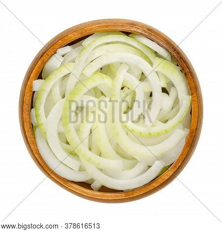 Sliced Fresh White Onions In Wooden Bowl. Onions Cut Into Rings. A Cultivar Of Dry Onion,  Allium Ce