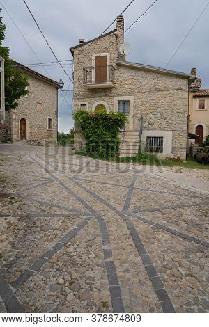Streets Of Medieval Borgo Roccacaramanica In Abruzzo, Italy
