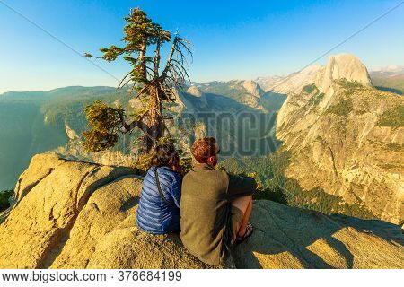 Yosemite, California, United States - July 9, 2019: Couple Of Tourists At Glacier Point In Yosemite 