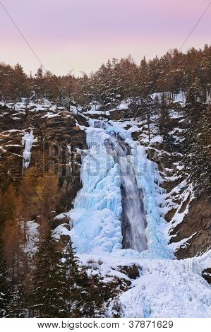 Vattenfall Stuibenfall på Umhausen - Tirol Österrike