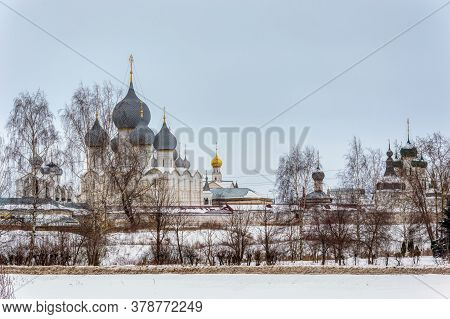 Rostov Kremlin On The Shore Of Lake Nero In Rostov Veliky In Winter. Rostov Veliky, Russia, February