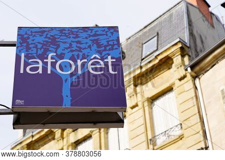 Bordeaux , Aquitaine / France - 07 25 2020 : Laforet Sign And Text Logo In Agency Of Real Estate Sto