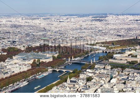 View of Paris from height of bird's flight