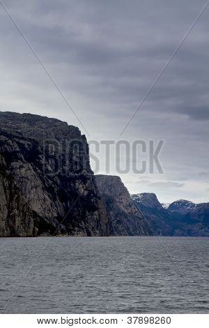 Stejle Rock på kysten i Norge