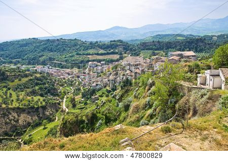 Panoraamanäkymät Tursi. Basilicata. Etelä-Italiassa.