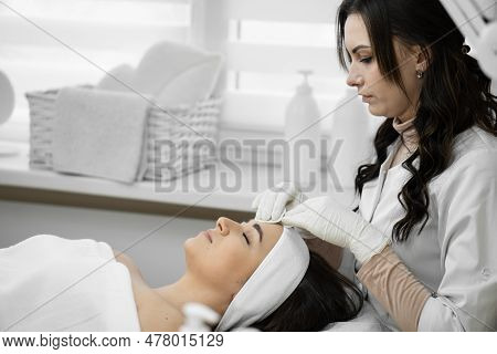Professional Care: Cosmetology At A High Level, When A Qualified Specialist Cleanses The Skin And Pr