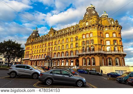 Scarborough, Uk - July 27, 2022: The Grand Hotel Scarborough In Scarborough, Yorkshire In A Sunny Su