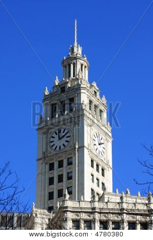 Clock tower on downtown Chicago