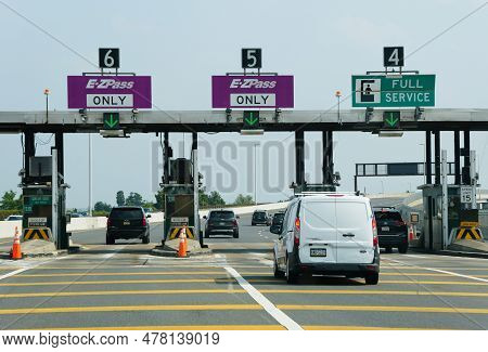 Ocean City, New Jersey, U.s - June 18, 2023 - The E-zpass And Full Service Toll Booth By The Exit In