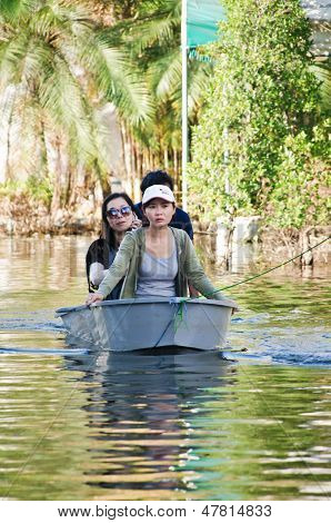 De ergste overstromingen In Nakhon Pathom, Thailand