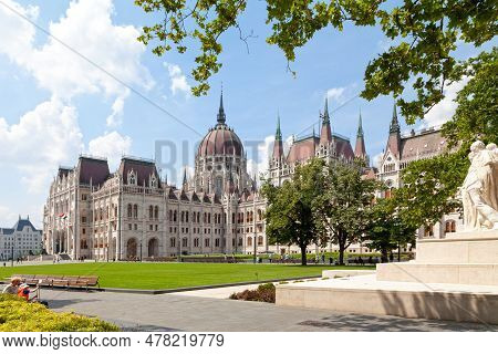 Budapest, Hungary - June 20 2018: The Kossuth Monument In The Kossuth Square Next To The Hungarian P