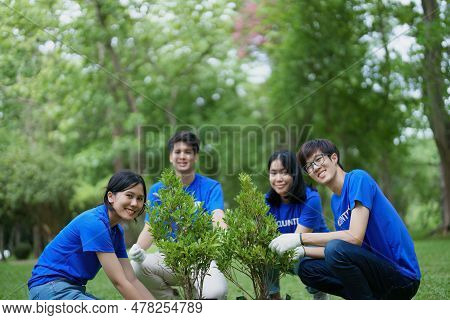 Volunteers Of Various Nationalities Are Showing Solidarity By Sacrificing Their Personal Time By Pla