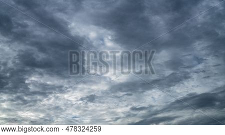 Overcast Sky. Dramatic Gray Sky And Dark Clouds Before Rain In Rainy Season. Cloudy And Moody Sky. S