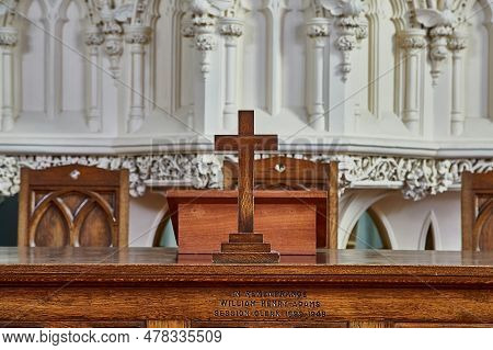 Dunedin, New Zealand - March 7, 2016: Interior Of St. Pauls Cathedral In Dunedin, Altar With Wooden 