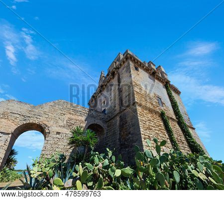 Picturesque Historical Fortification Tower Torre Colimena On Salento Ionian Sea Coast, Taranto, Pugl