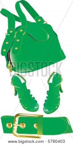 Scarpe, cintura e borsetta verde