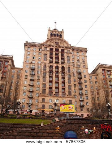 Building In Khreschatyk  Street, Kiev