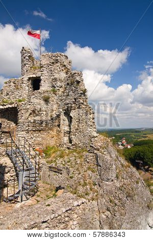 Ogrodzieniec Castle, Poland.