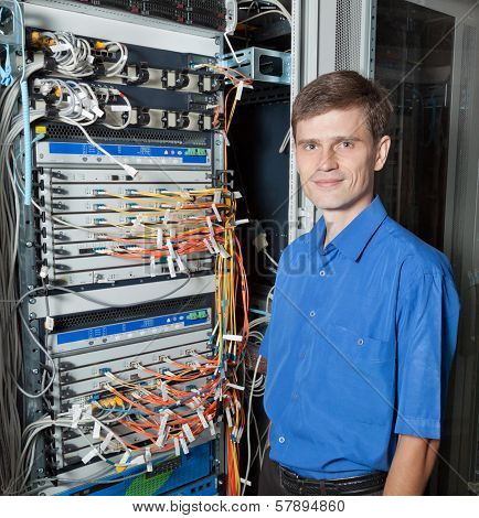 senior Network engineer in server room